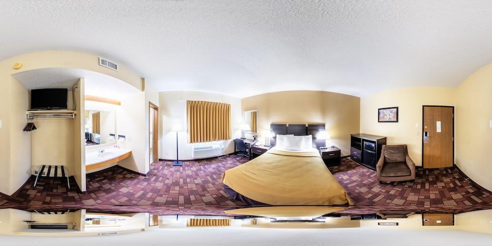 Econo Lodge Watertown Ngoại thất bức ảnh