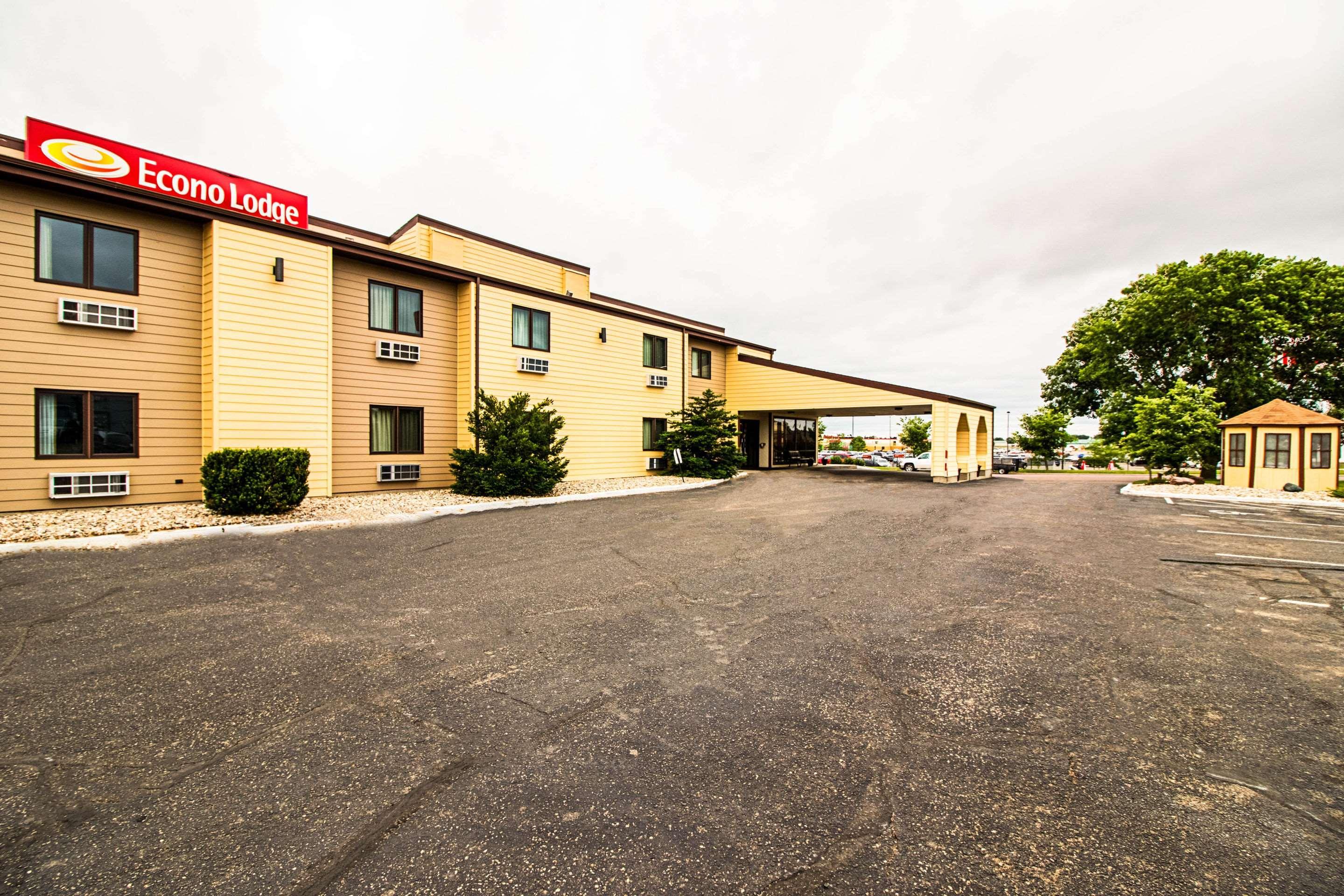 Econo Lodge Watertown Ngoại thất bức ảnh