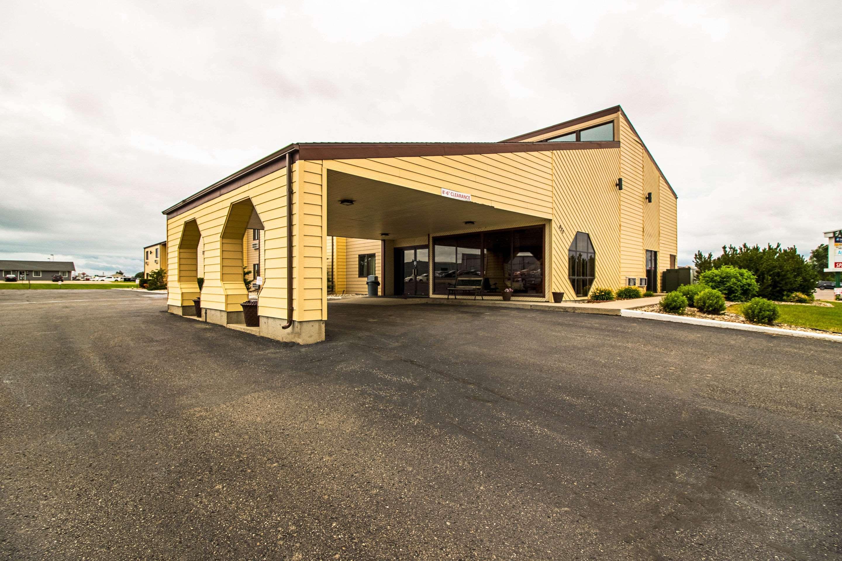 Econo Lodge Watertown Ngoại thất bức ảnh