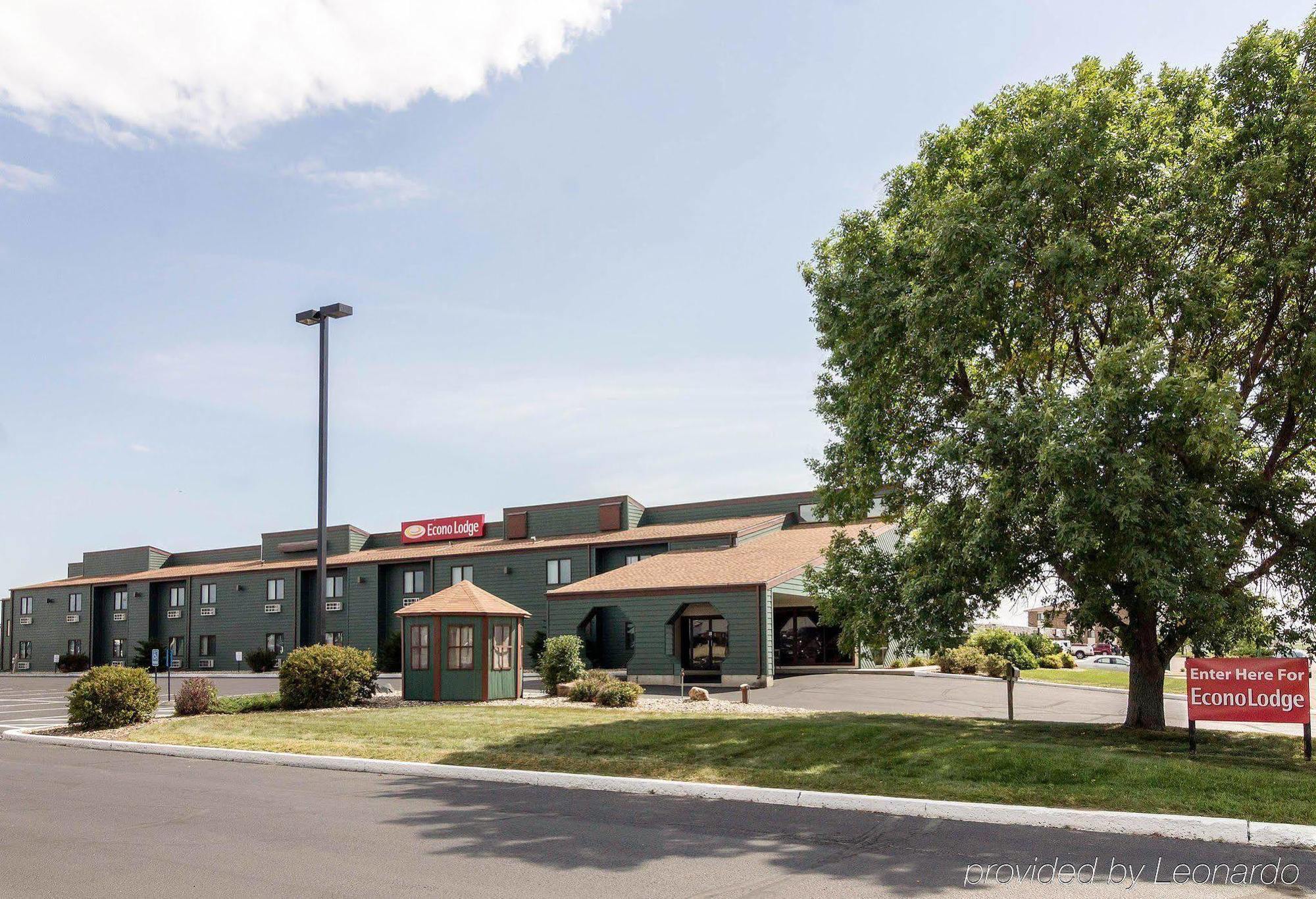 Econo Lodge Watertown Ngoại thất bức ảnh