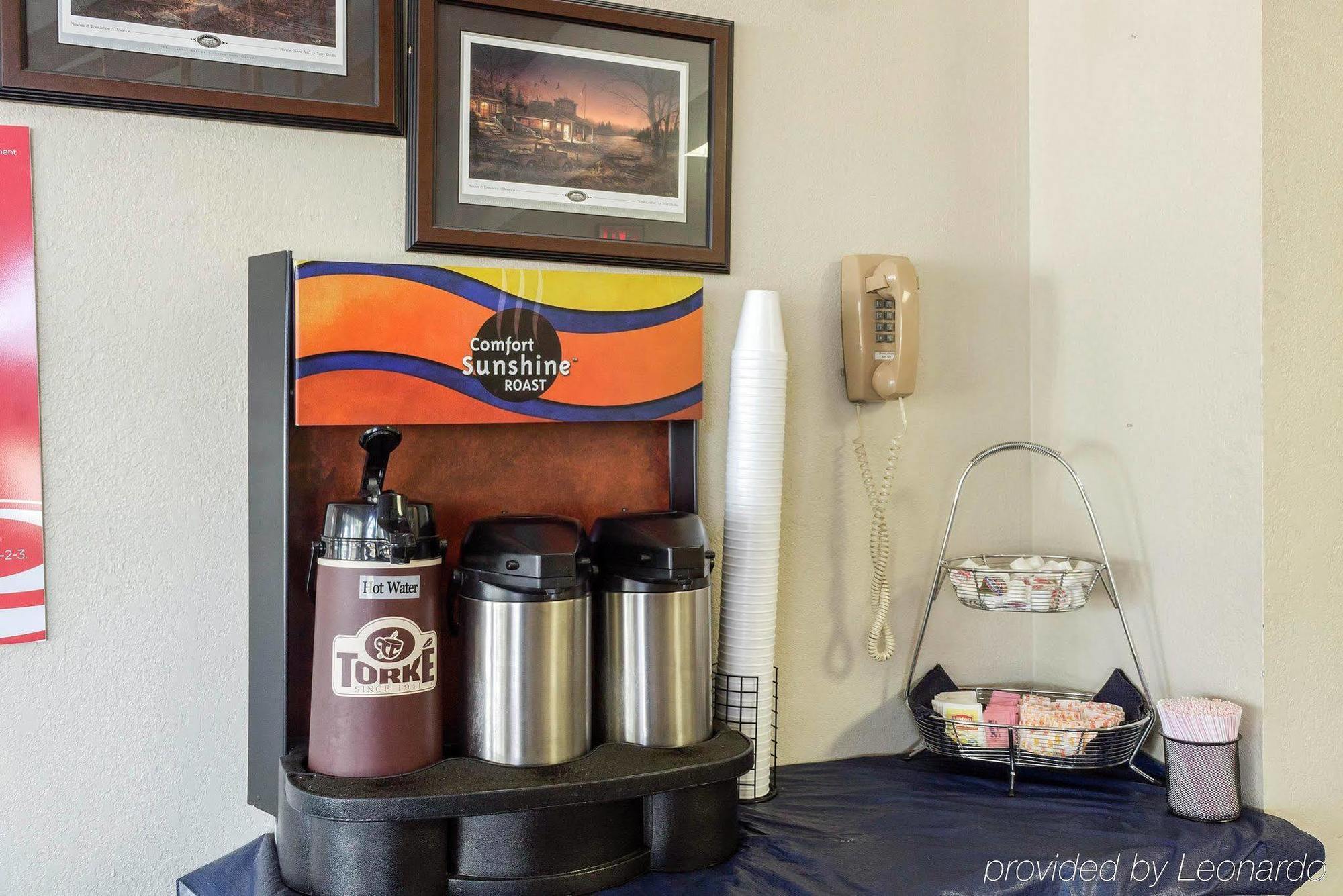 Econo Lodge Watertown Ngoại thất bức ảnh