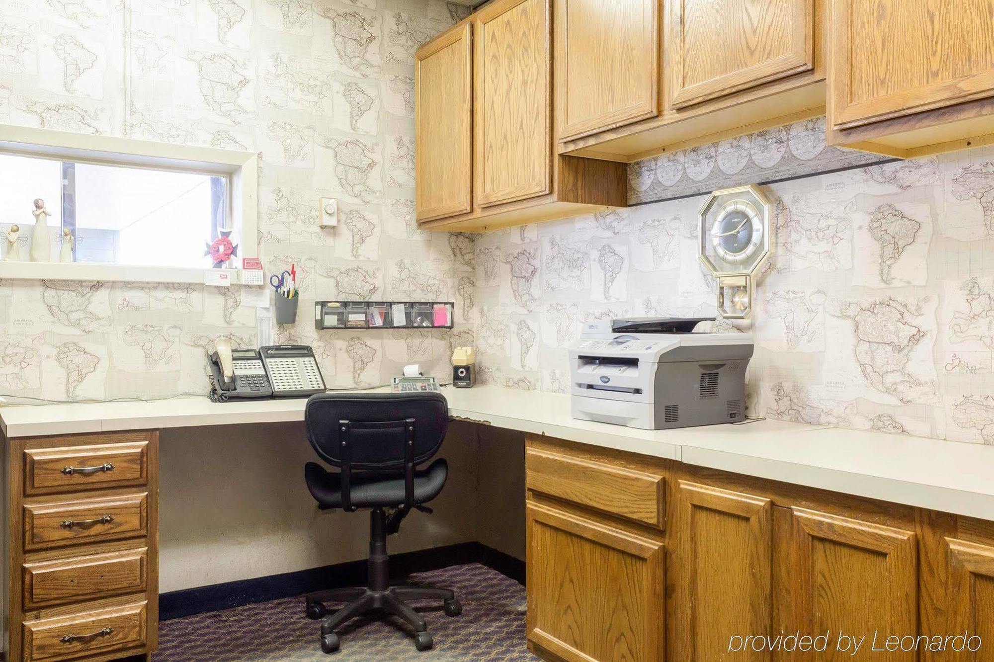 Econo Lodge Watertown Ngoại thất bức ảnh