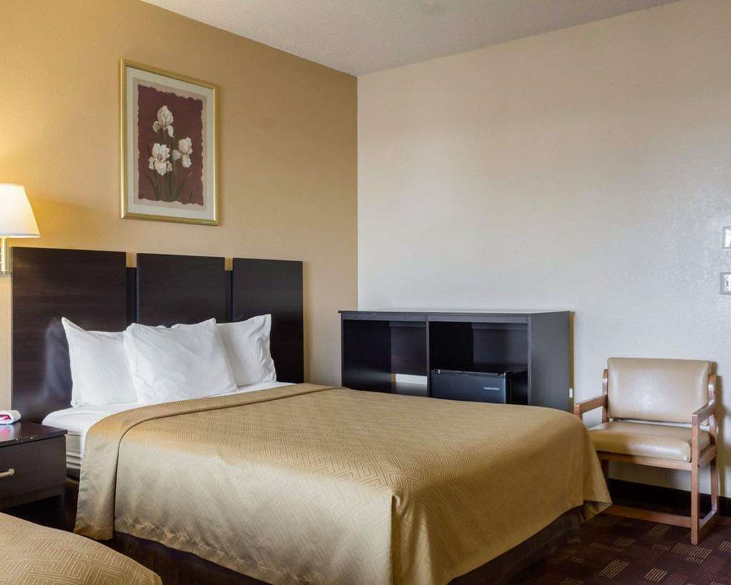 Econo Lodge Watertown Phòng bức ảnh