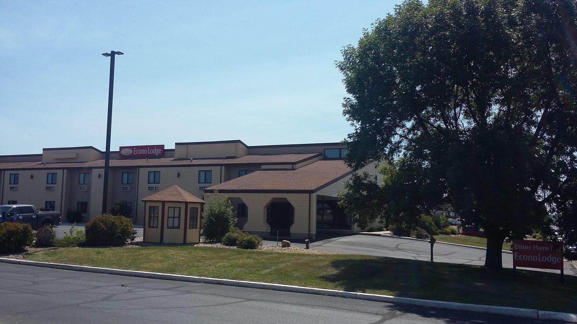 Econo Lodge Watertown Ngoại thất bức ảnh