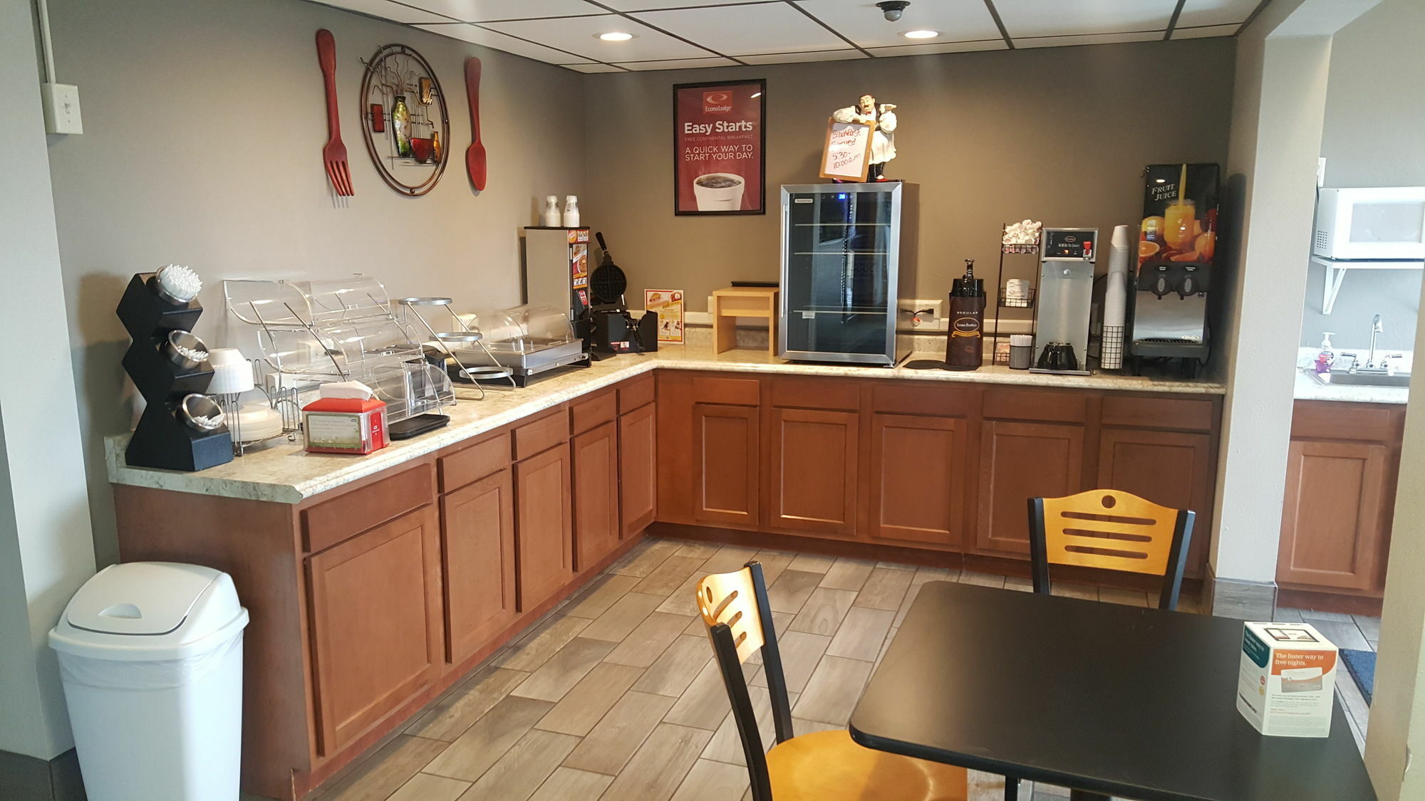 Econo Lodge Watertown Ngoại thất bức ảnh